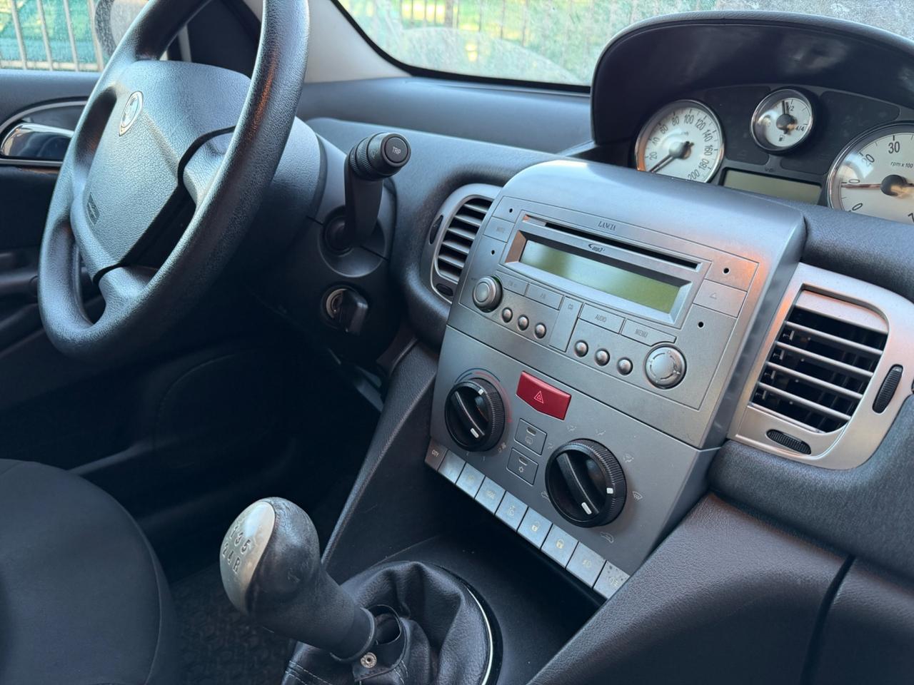 LANCIA YPSILON 1.3 MJT DIESEL PER COMERCIANTI