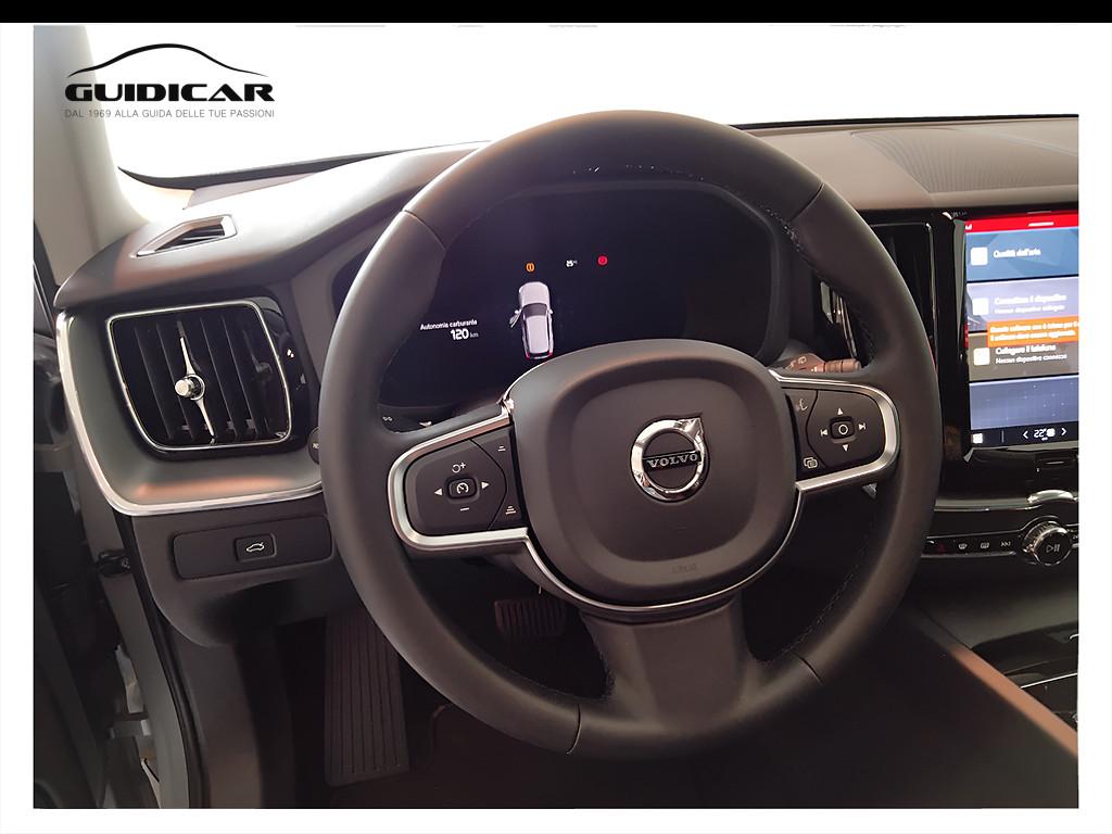 VOLVO XC60 CORE B4 AUT