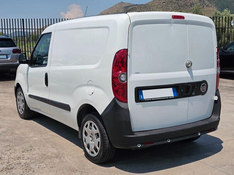 FIAT Doblo 1.6 MJT 105 S&S Cargo Scaffali NAV PARK