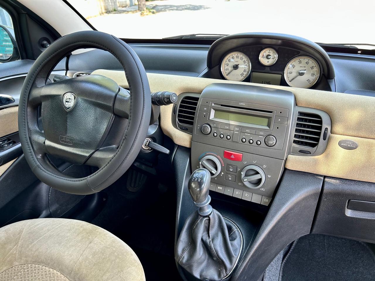 Lancia Ypsilon 1.2 Oro berlina 2 volumi - APPENA TAGLIANDATA - OK NEOPATENTATI
