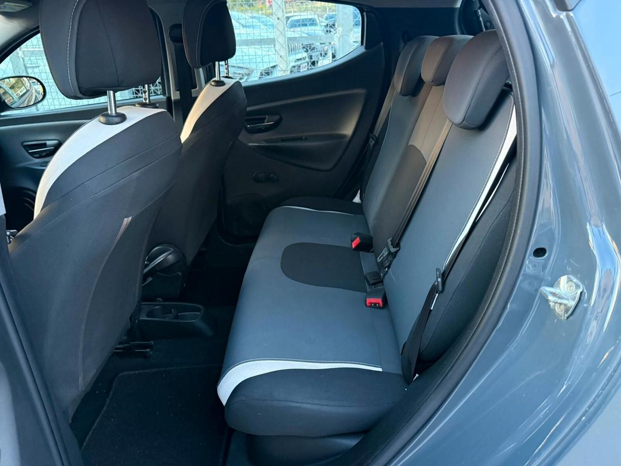 Lancia Ypsilon 1.3 MJT 95 CV Platinum 78000km