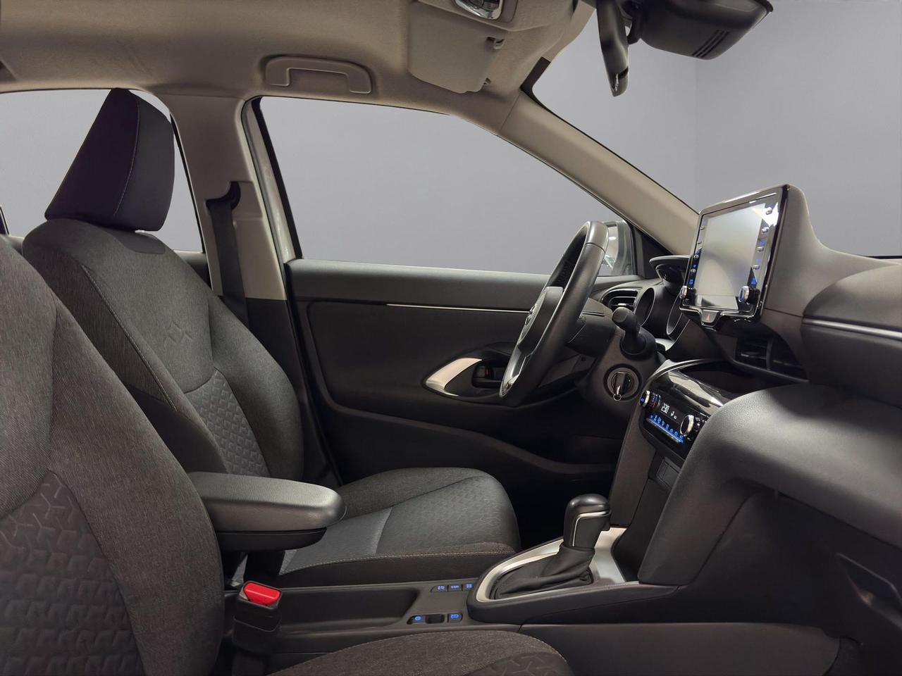 Toyota Yaris Cross 1.5h Active fwd 116cv e-cvt