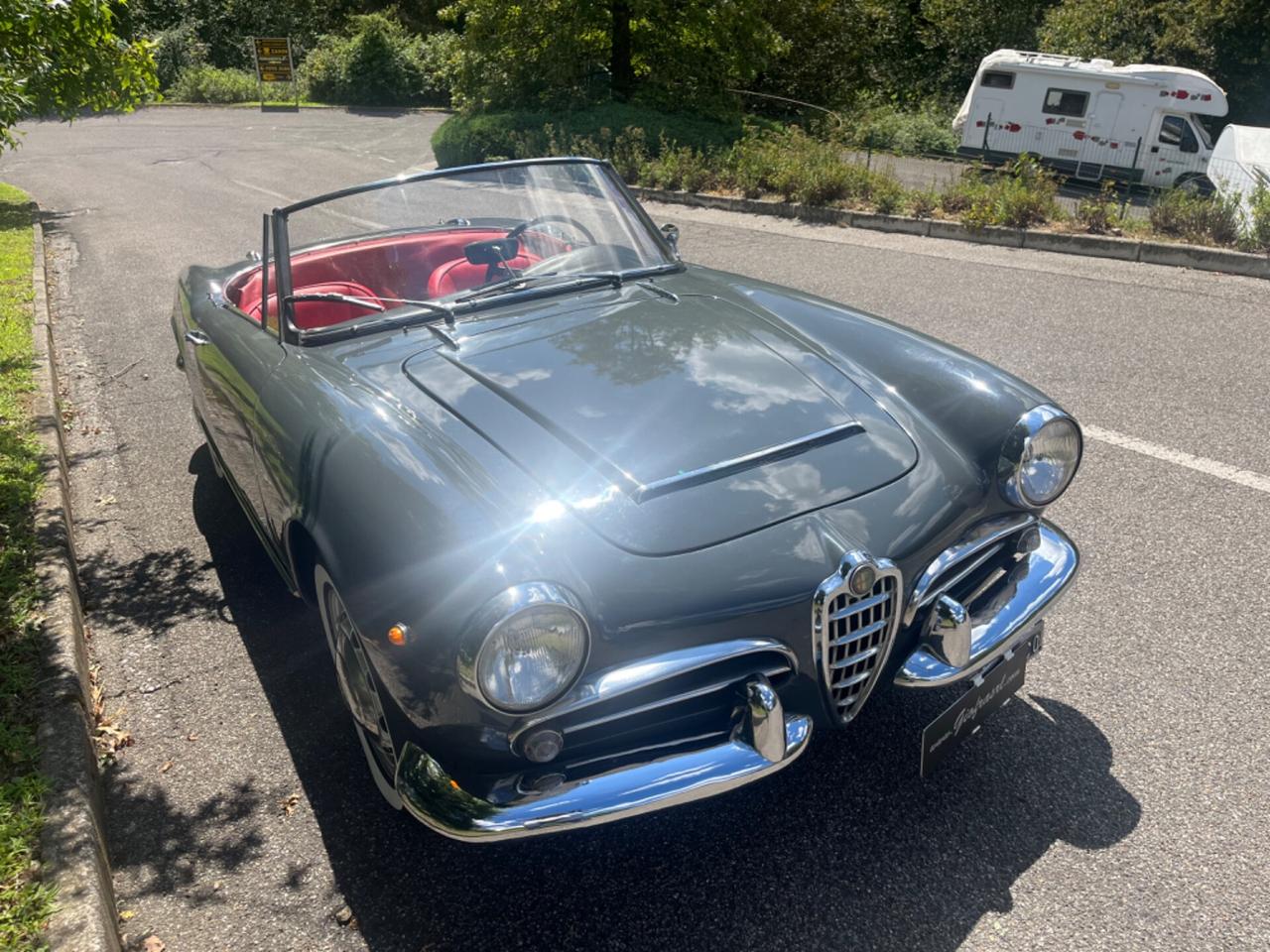 Alfa Romeo Giulia Spider Italiana Hard Top