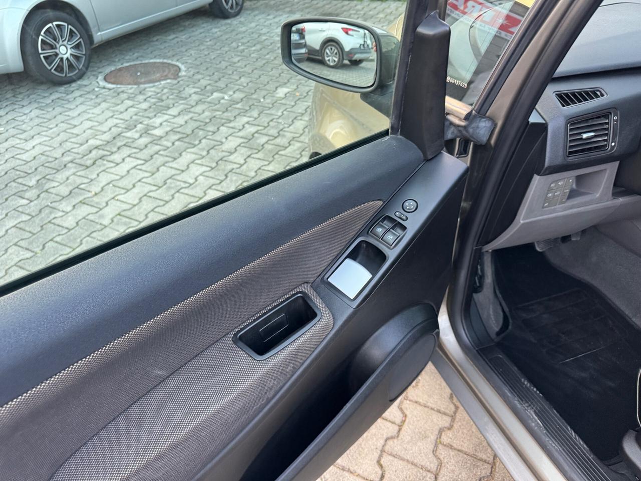 Fiat Idea 1.4 16V Emotion automatica