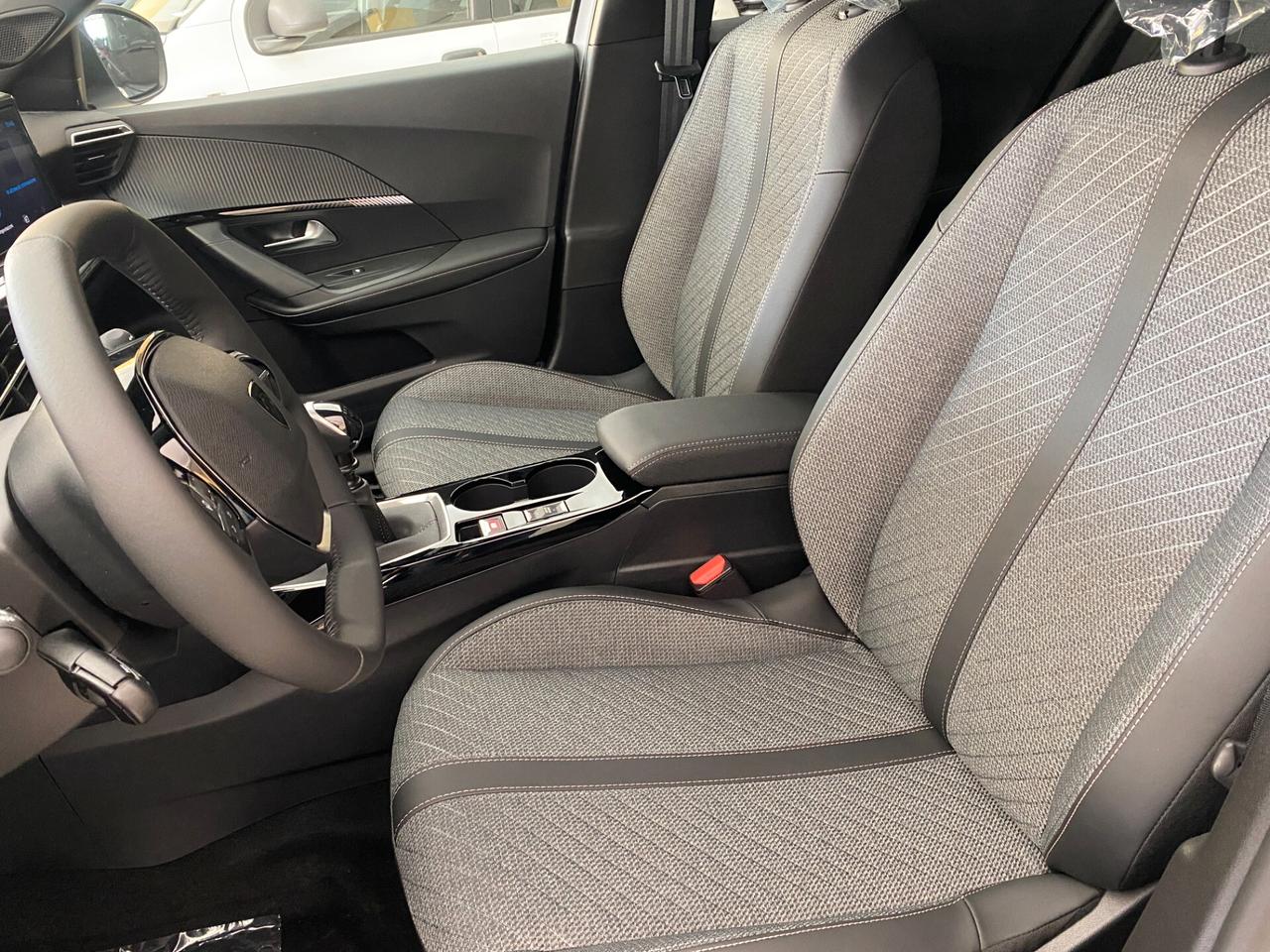 Peugeot 2008 PureTech 100 S&S Allure