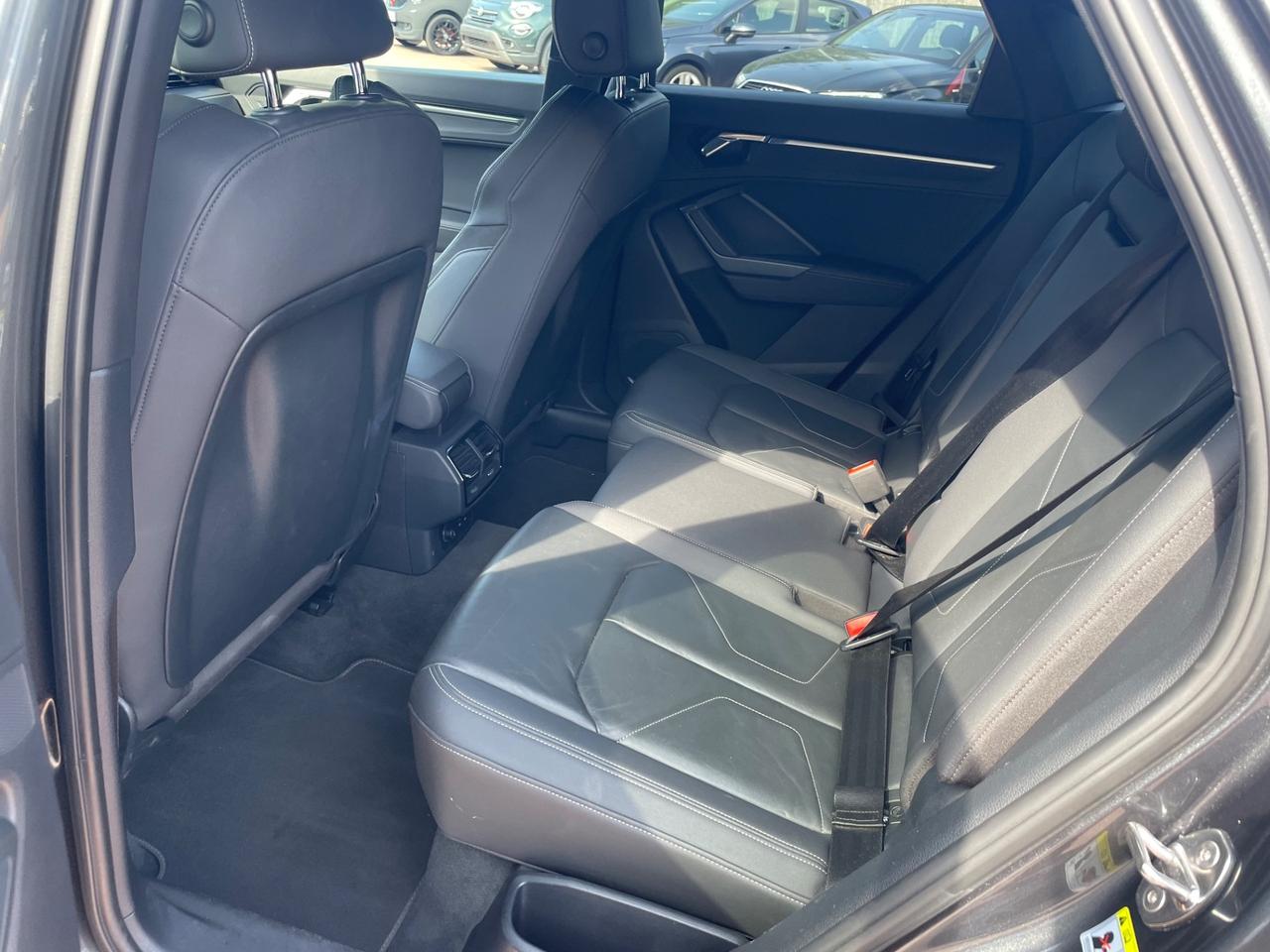 Audi Q3 SPB 35 TFSI S line edition