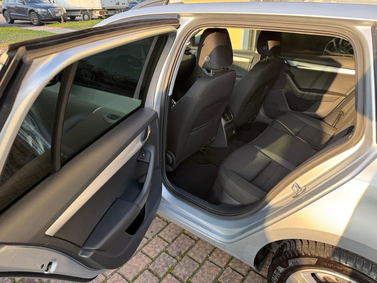 Skoda Octavia 1.6 TDI CR 115 CV DSG Wagon Executive