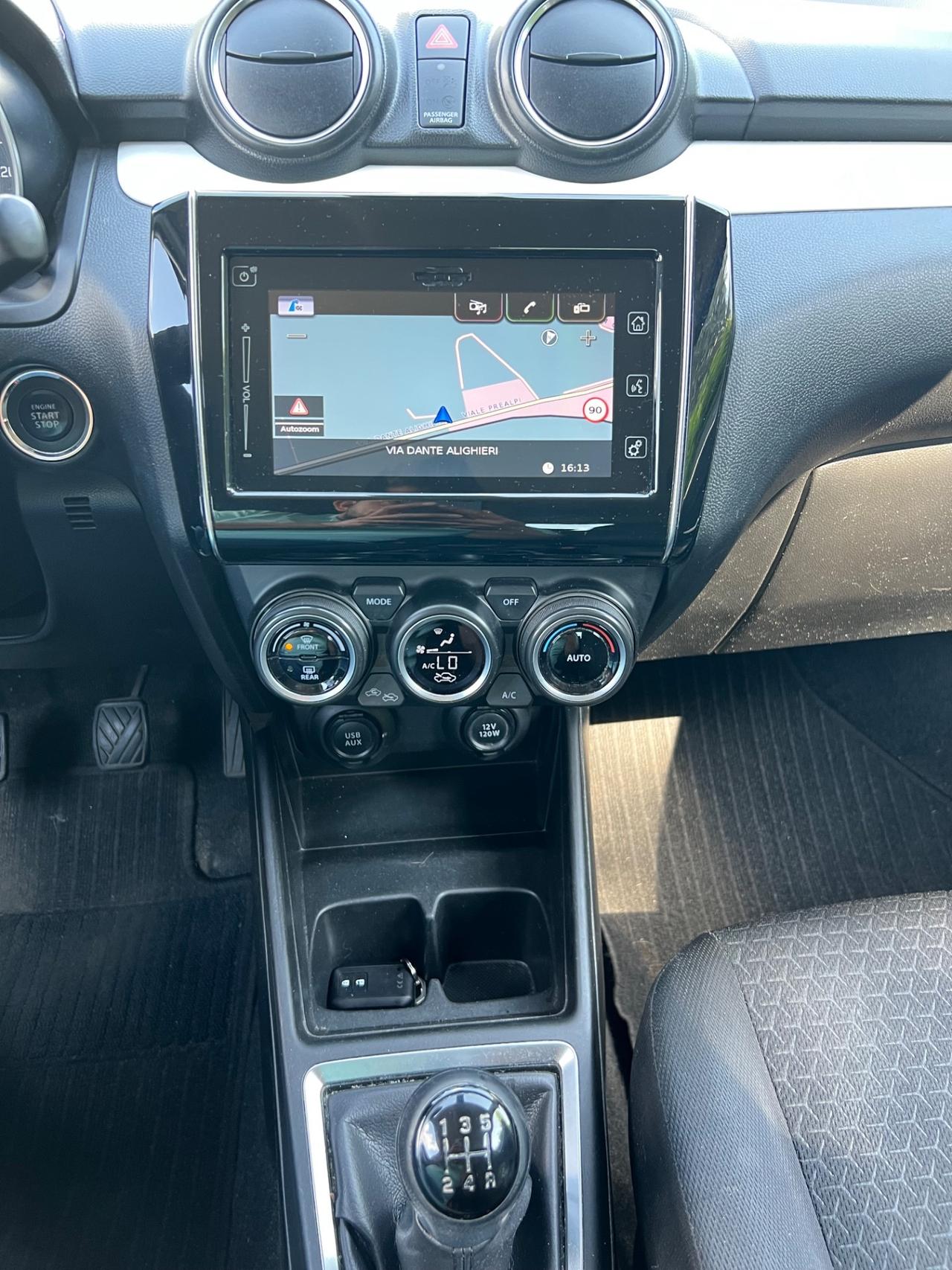 Suzuki Swift 1.2 Hybrid Top