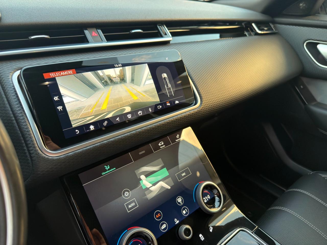 Land Rover Range Velar 2.0D I4 240 CV R-Dynamic HSE