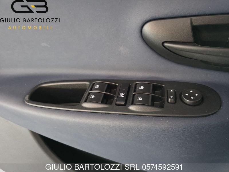 Lancia Ypsilon Ypsilon 1.0 FireFly 5 porte S&S Hybrid Platino