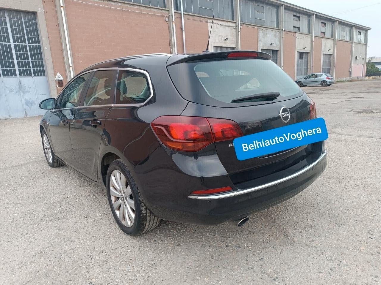 Opel Astra SW 2015---1.4 Benzina GPL