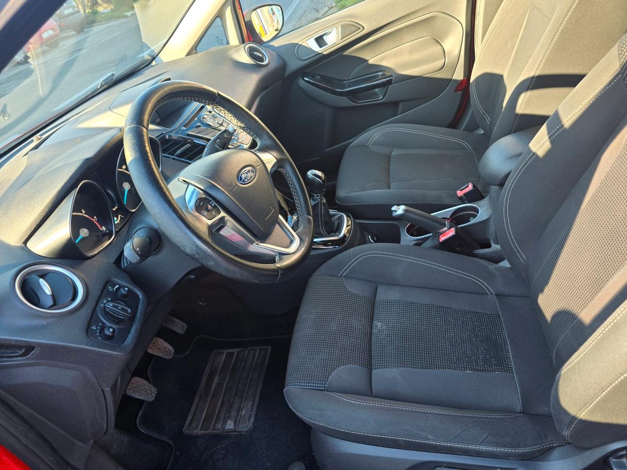 Ford Fiesta 1.2 60CV 5 porte Black & White Edition