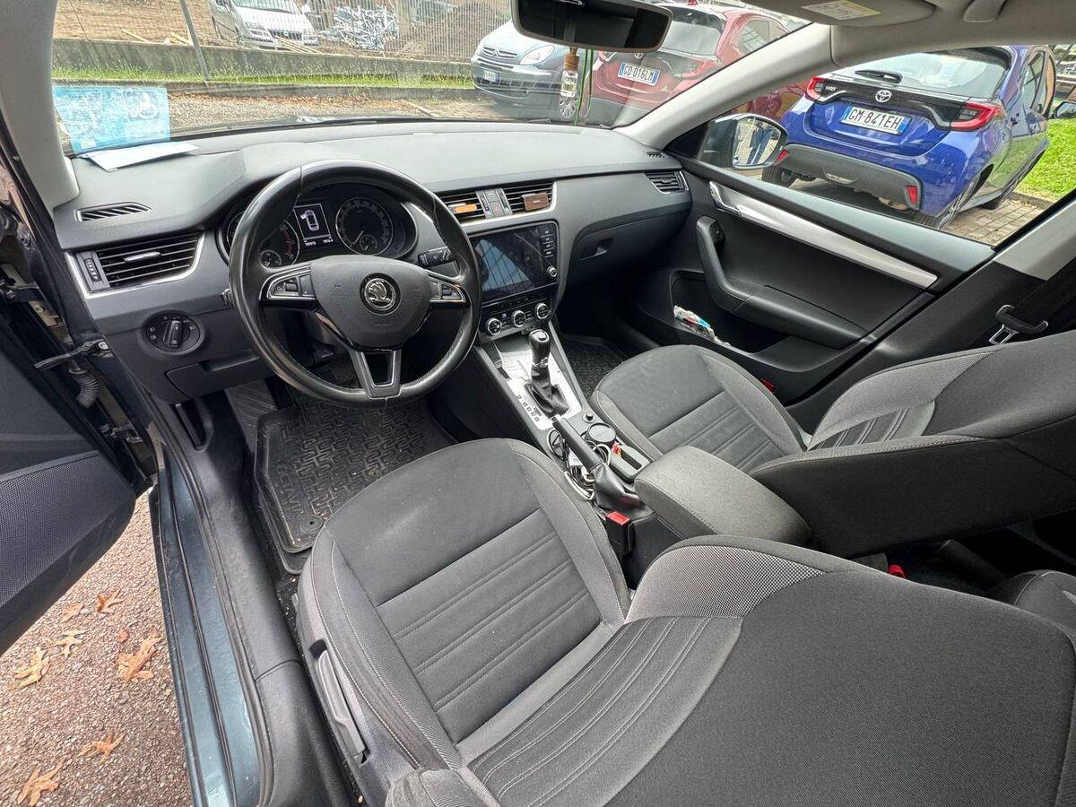 Skoda Octavia Wagon 1.5 g-tec Executive 130cv dsg