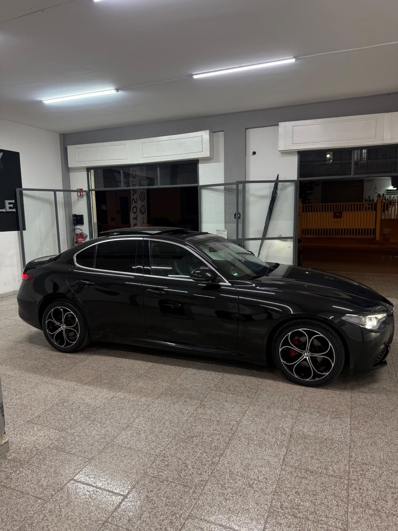 Alfa Romeo Giulia 2.2 Turbodiesel 180 CV AT8 Super