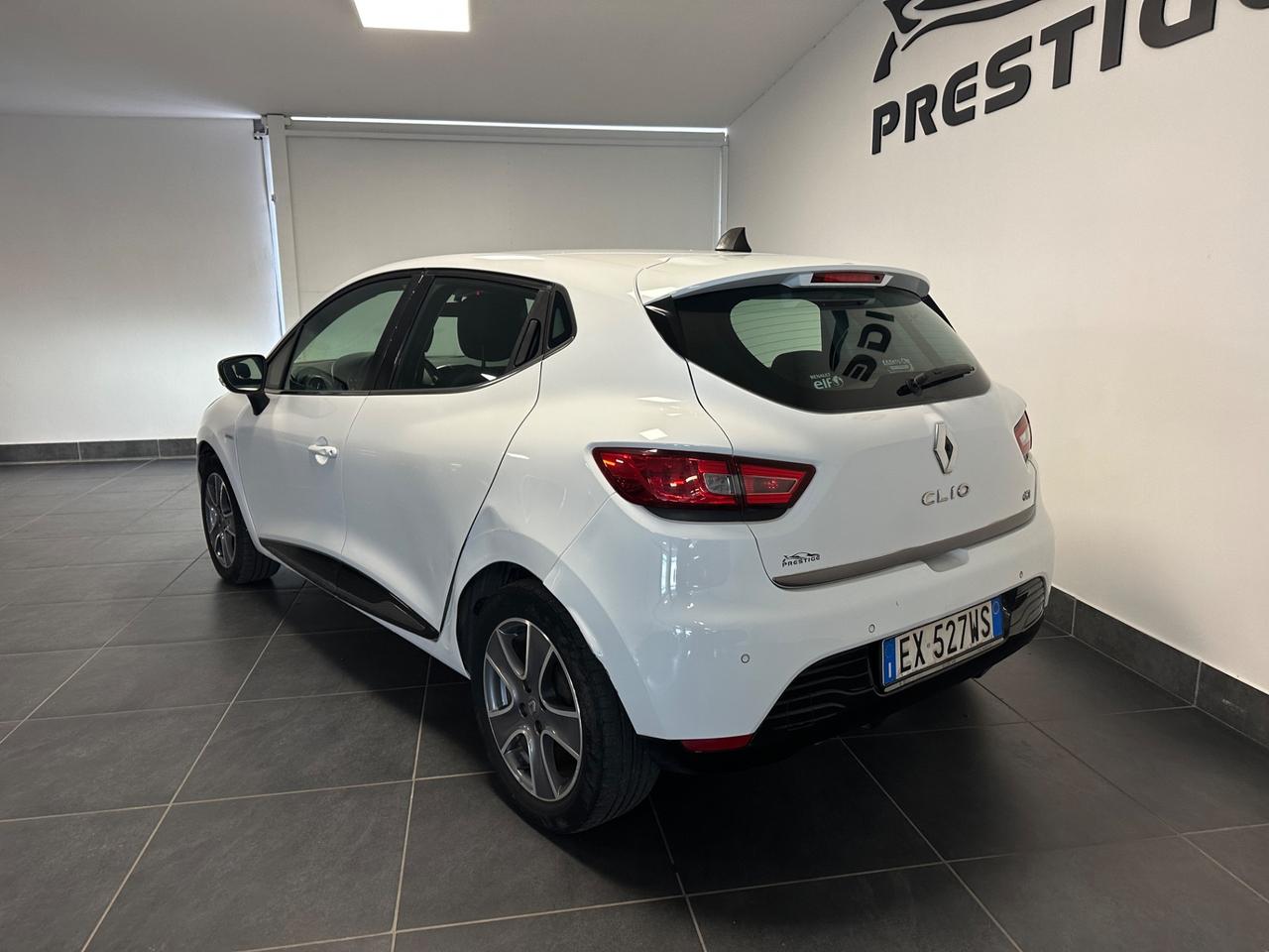 RENAULT CLIO 1.5 DCI 75CV NEOPATENTATI Costume National