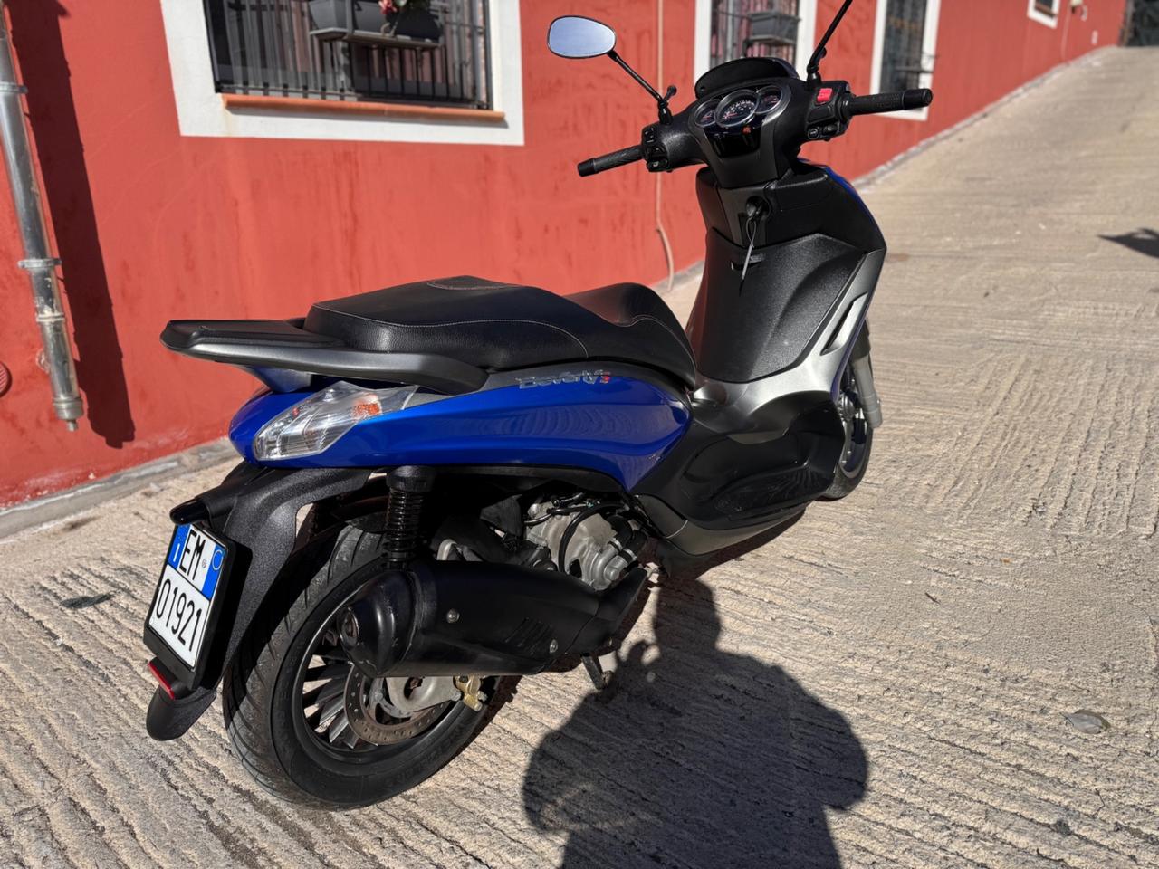 Piaggio Beverly 300 sport