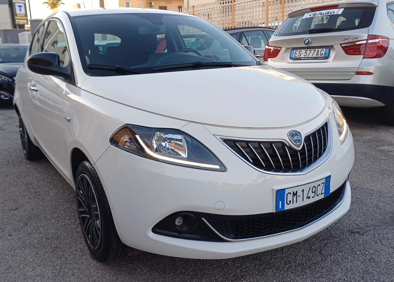 Lancia Ypsilon 1.0 FireFly 5 porte S&S Hybrid Gold Plus