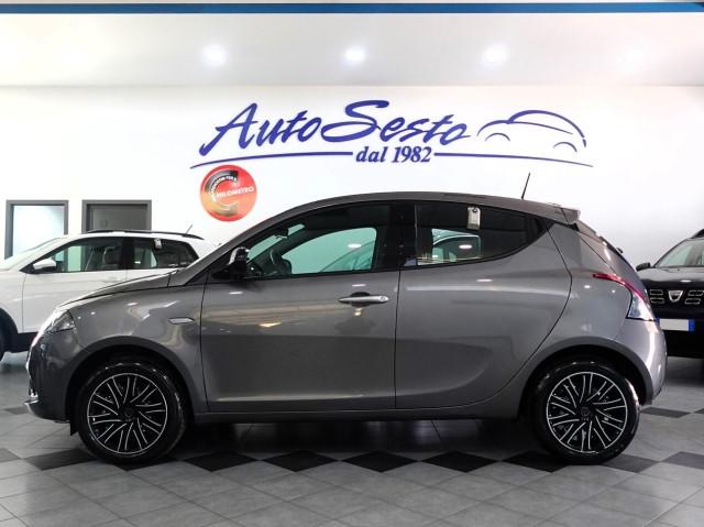 Lancia Ypsilon III 1.0 FIREFLY HYBRID 70 CV GOLD