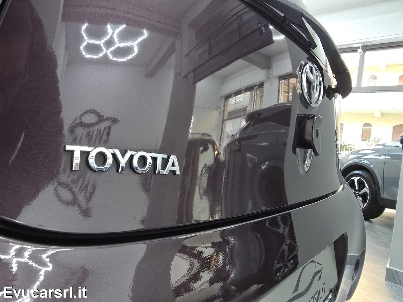 Toyota iQ 1.0