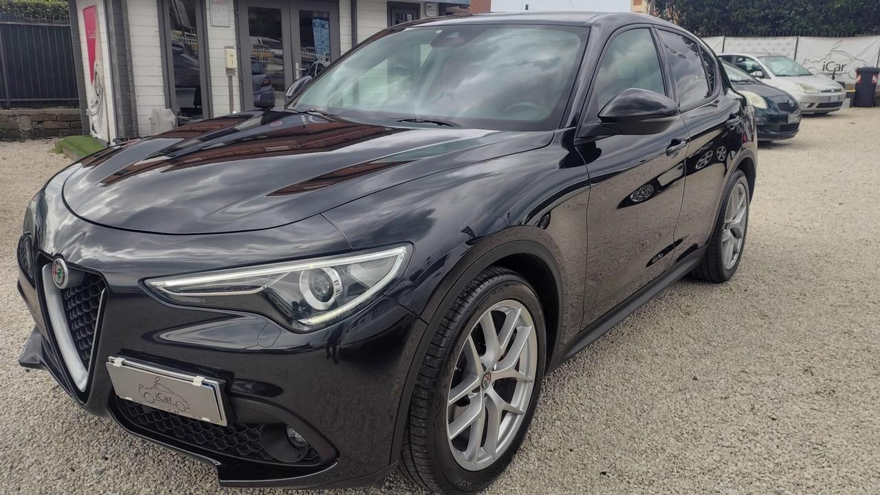 Alfa Romeo Stelvio 2.2 Turbodiesel 190 CV AT8 RWD Executive