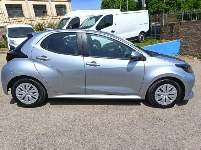 TOYOTA Yaris YARIS 1.5 HYBRID ACTIVE