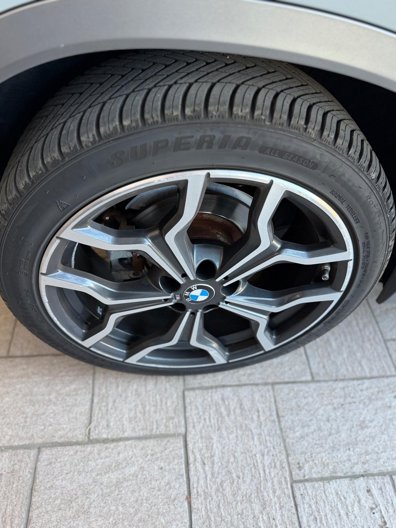 Bmw X2 sDrive18d Goldplay Edition
