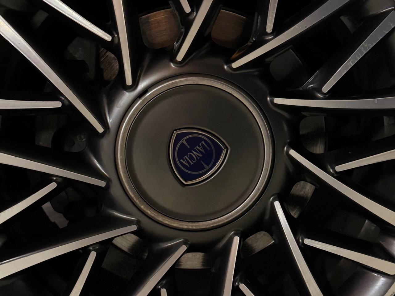 BELLISSIMA LANCIA YPSILON MTJ VERSIONE GOLD CON SOLI 50.908 KM