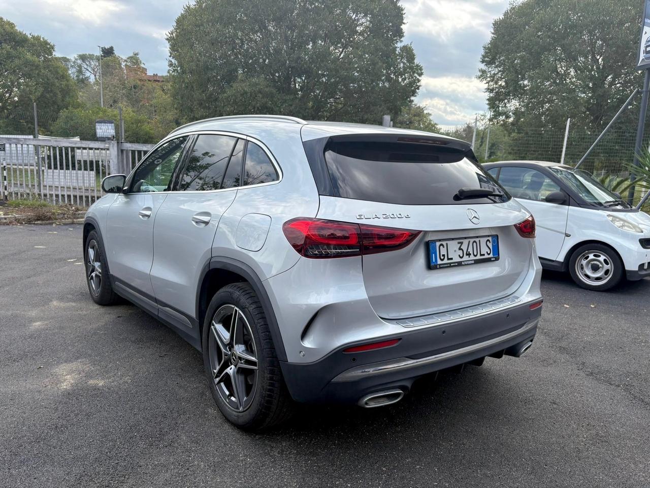 Mercedes-benz GLA 200 d Automatic Premium AMG Unipro Ufficiale Mercedes Permute Rate Garanzia