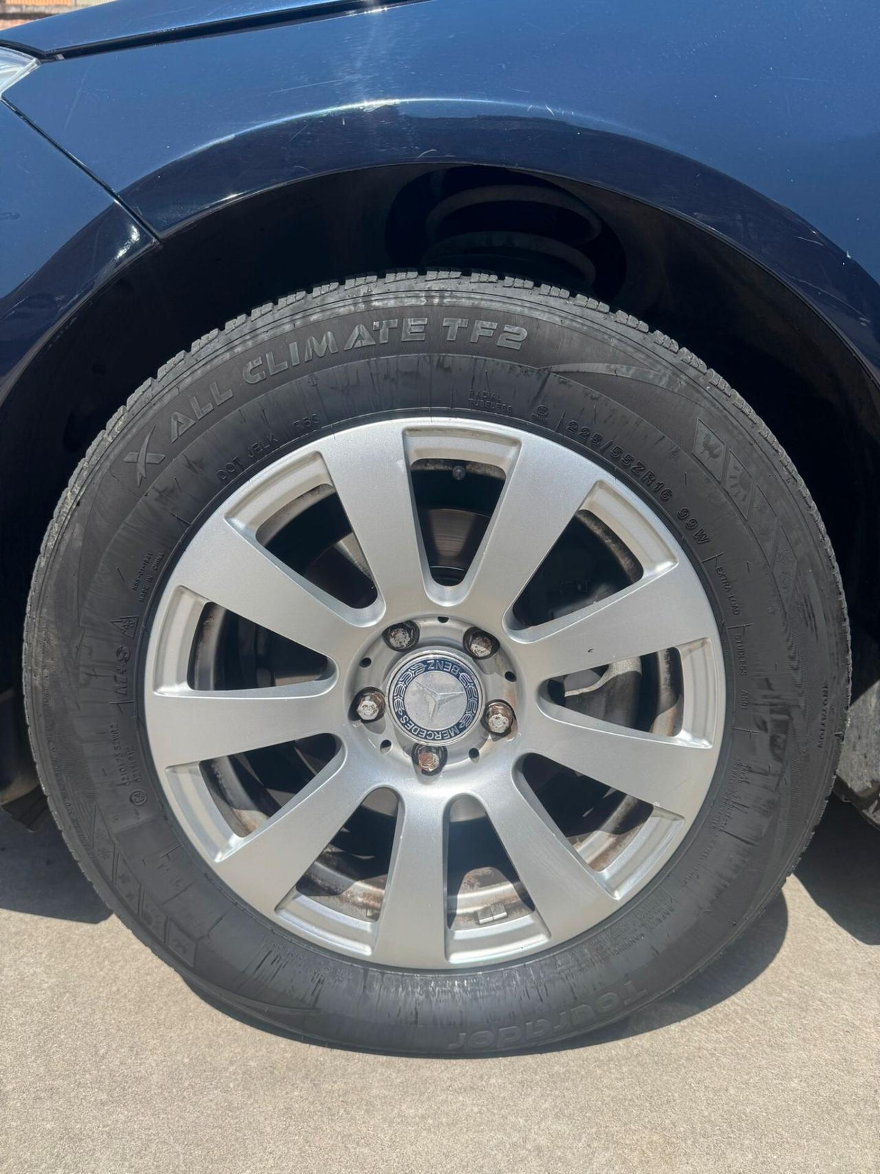 MERCEDES-BENZ E 220 CDI EXECUTIVE