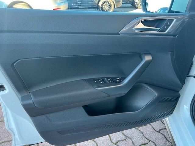 Volkswagen Polo 5p 1.6 tdi 95cv, R-line, 18", Led, Carplay, DeFAP, Neopatentati