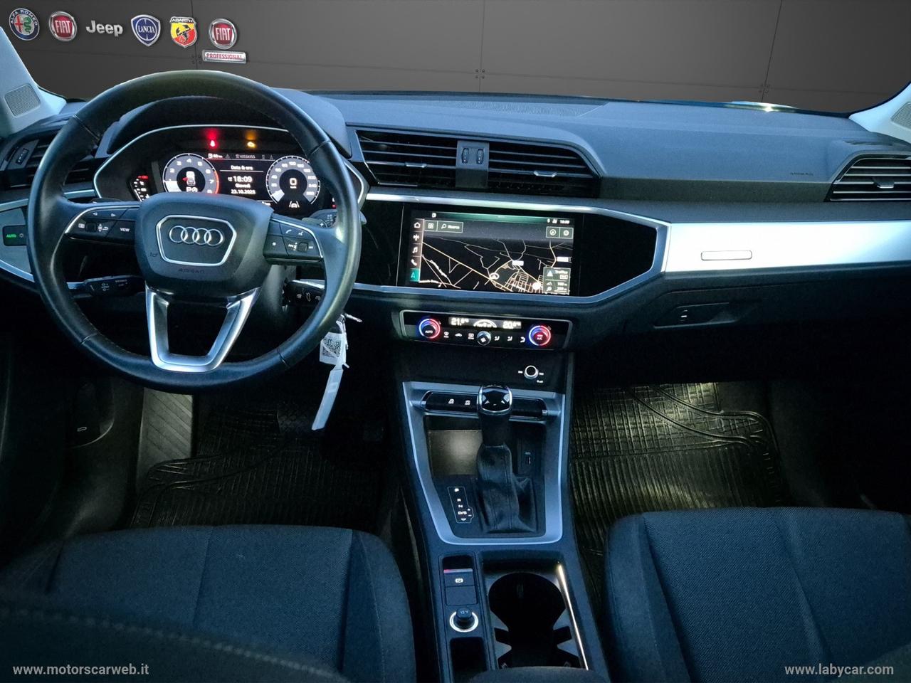 AUDI Q3 35 TFSI S tronic Business