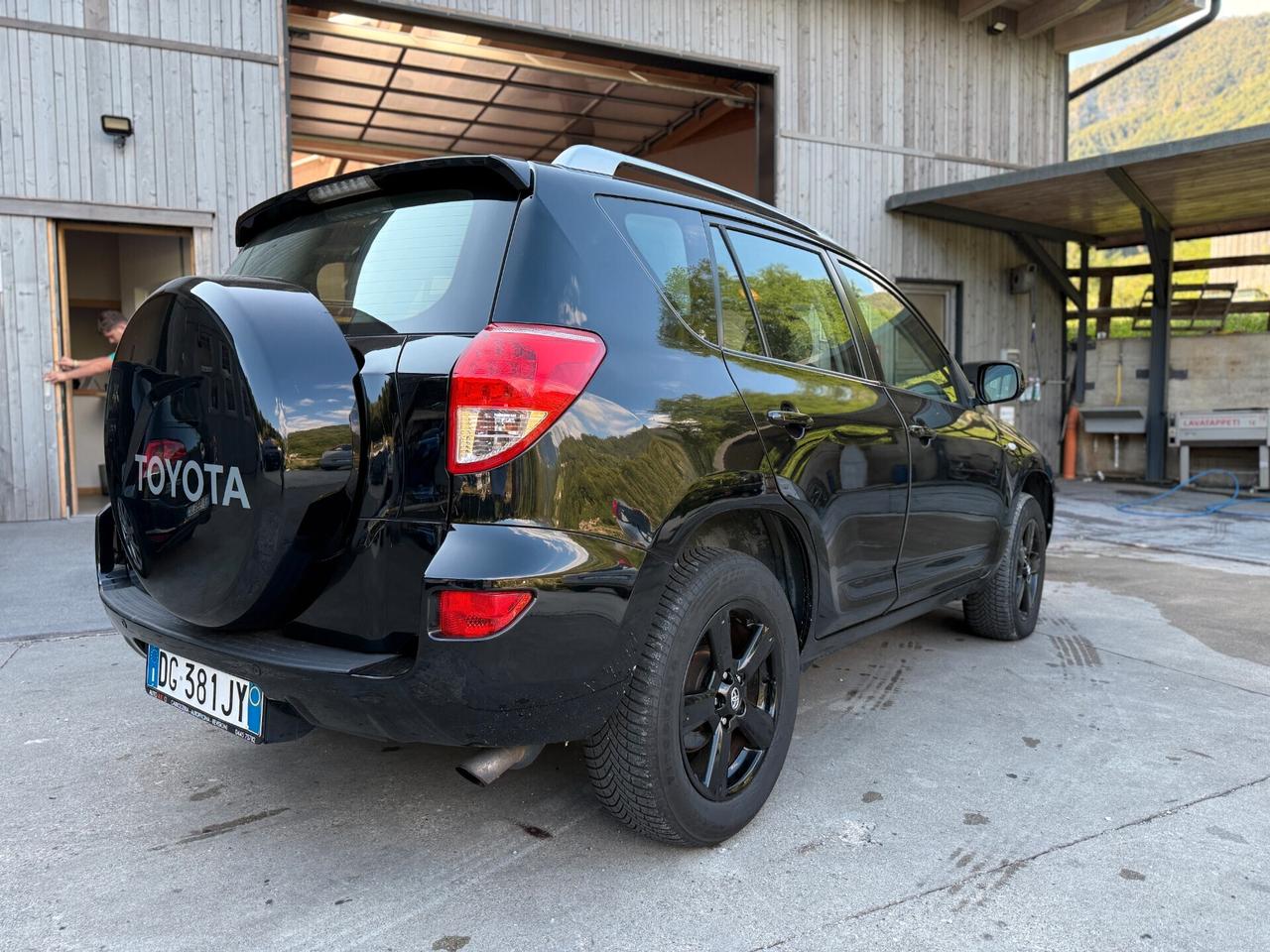 Toyota RAV 4 RAV4 2.2 D-4D 136 CV DPF Luxury
