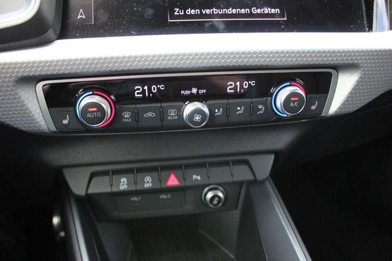 Audi A1 allstreet 30 TFSI S tronic S-LINE Cockpit Camera