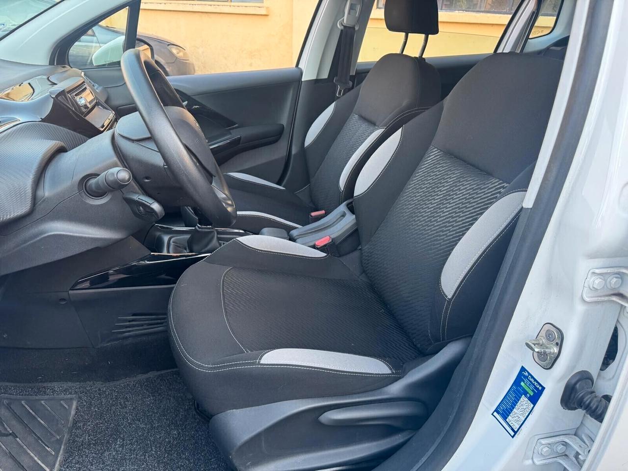 Peugeot 2008 Anno 2014 1.2 Benzina 82 CV 37.000 KM