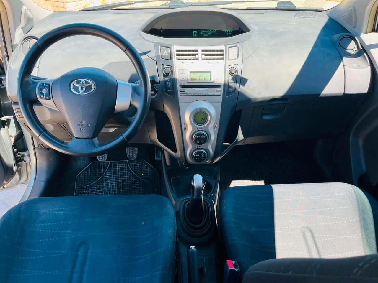 Toyota Yaris 1.3 - PERFETTA - 2008