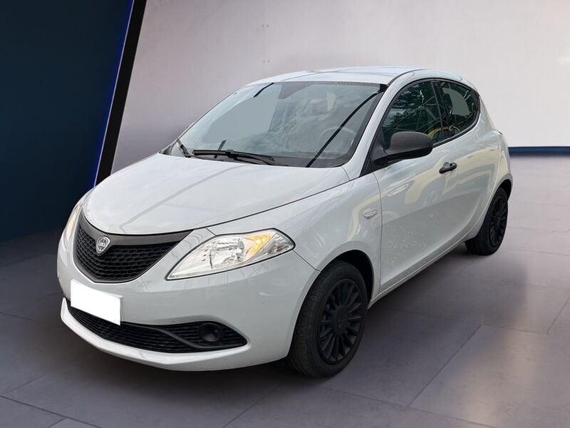 Lancia Ypsilon III 2015 1.0 firefly hybrid Silver s&s 70cv