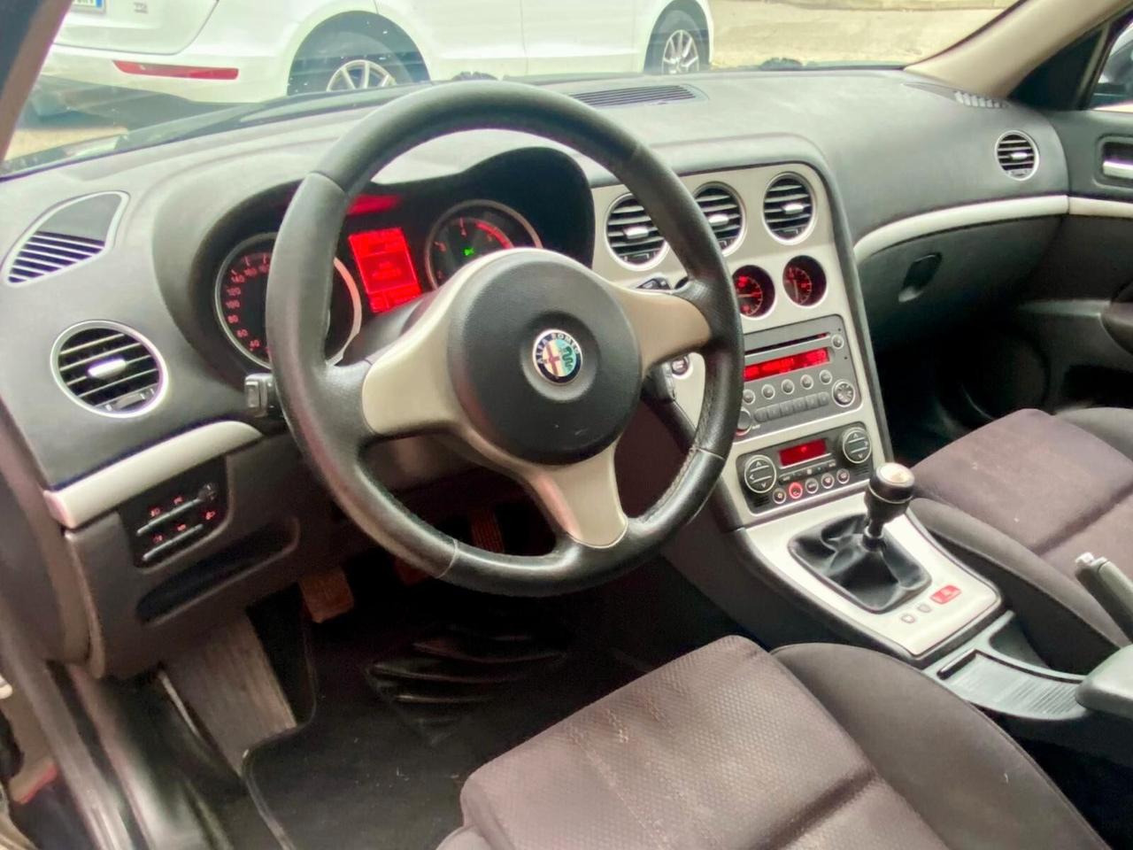 Alfa Romeo 159 1.9 JTDm 16V Sportwagon