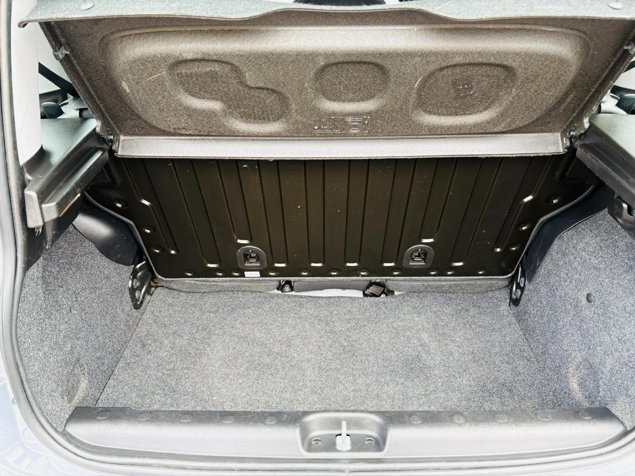 99.000 KM Fiat Panda 1.0 FireFly S&S Hybrid