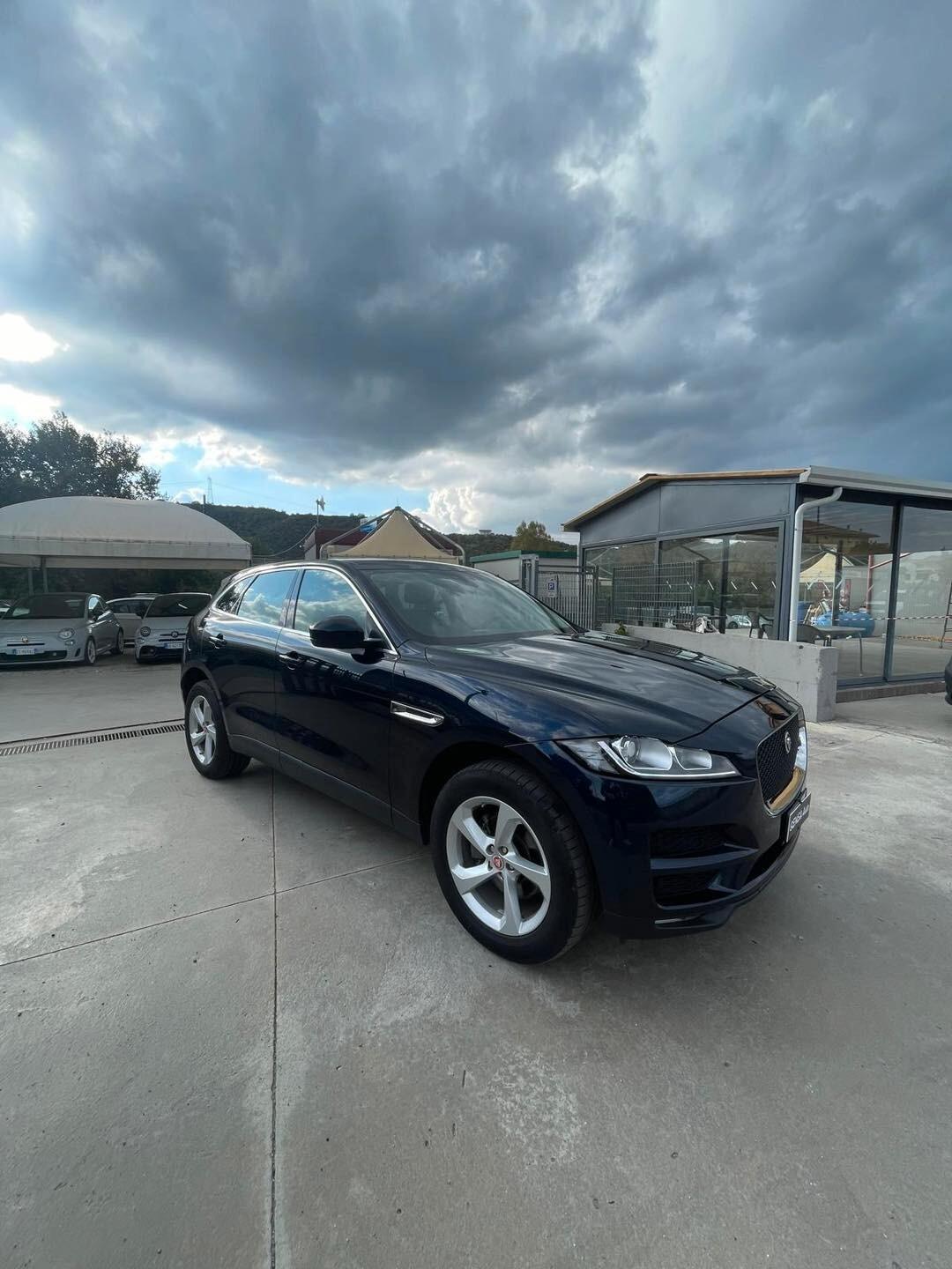 Jaguar F-Pace 2.0 D 180 CV AWD aut. Pure