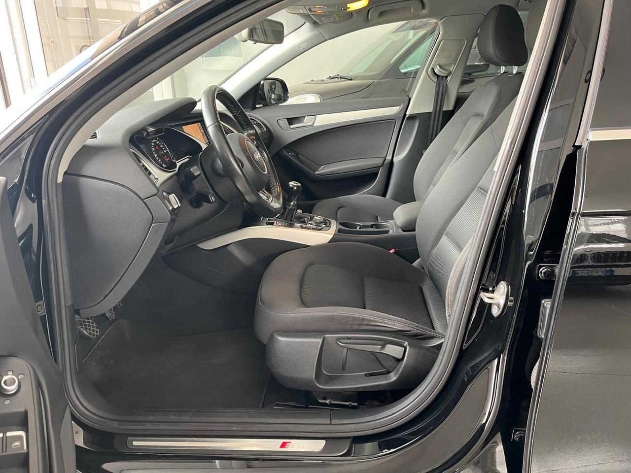 Audi A4 2.0 TDI 120 CV S-Line