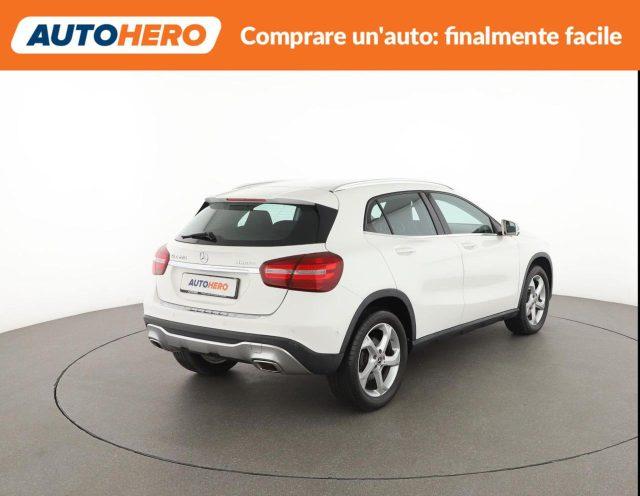 MERCEDES-BENZ GLA 220 Automatic 4Matic Sport