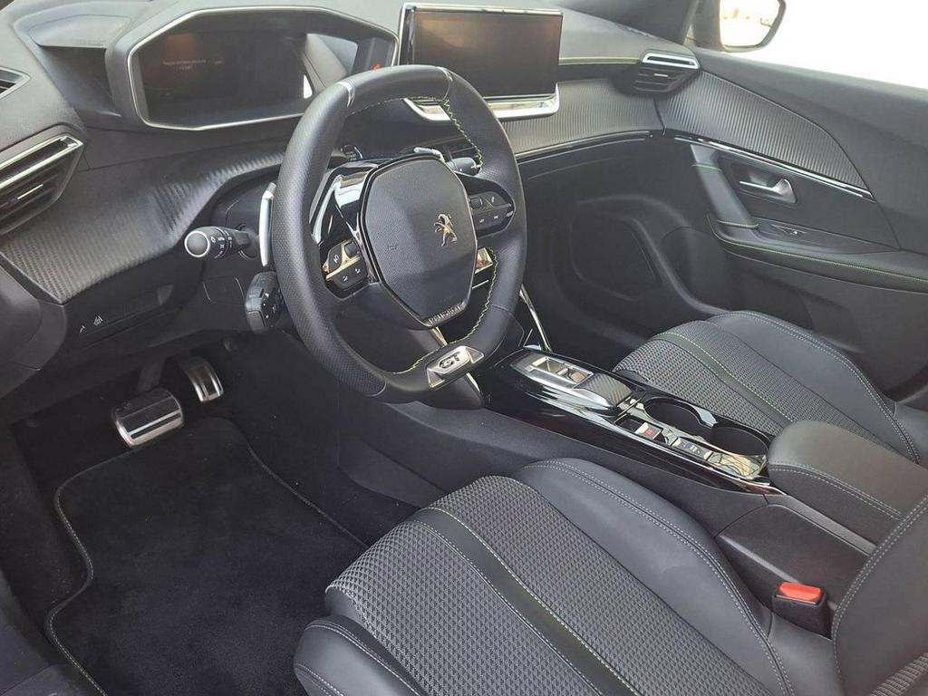 Peugeot 2008 1.2 PureTech GT Pack EAT