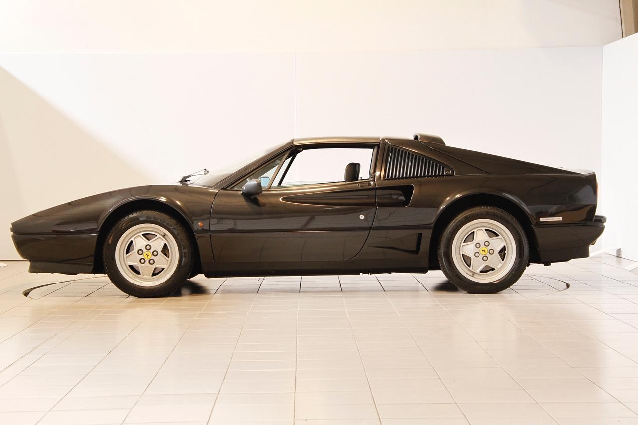 Ferrari 208 GTS Turbo Intercooler ABS