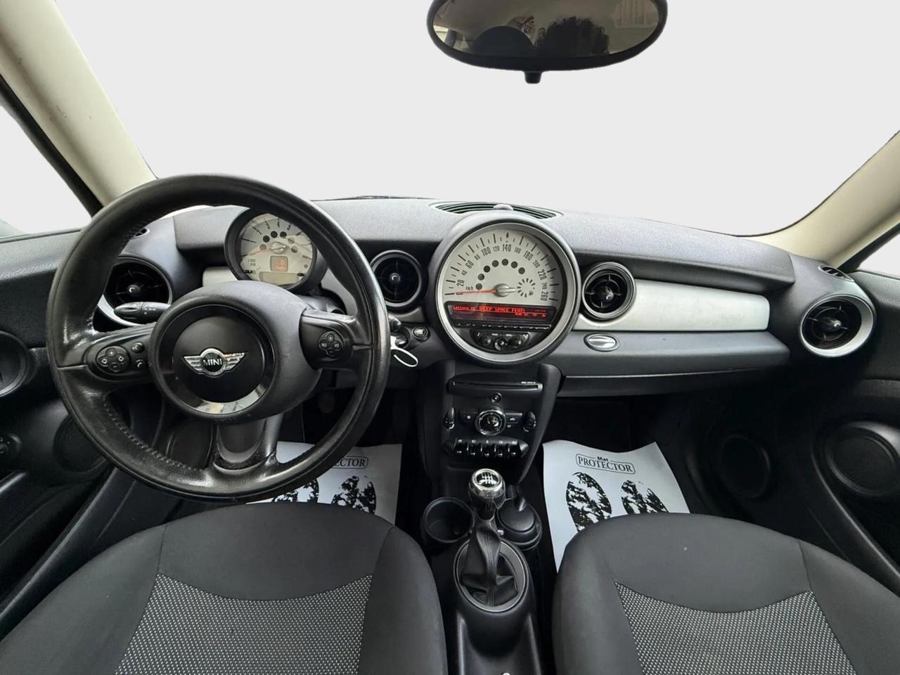 Mini One 1.6 benzina anno 2010 euro 5 neo patentati