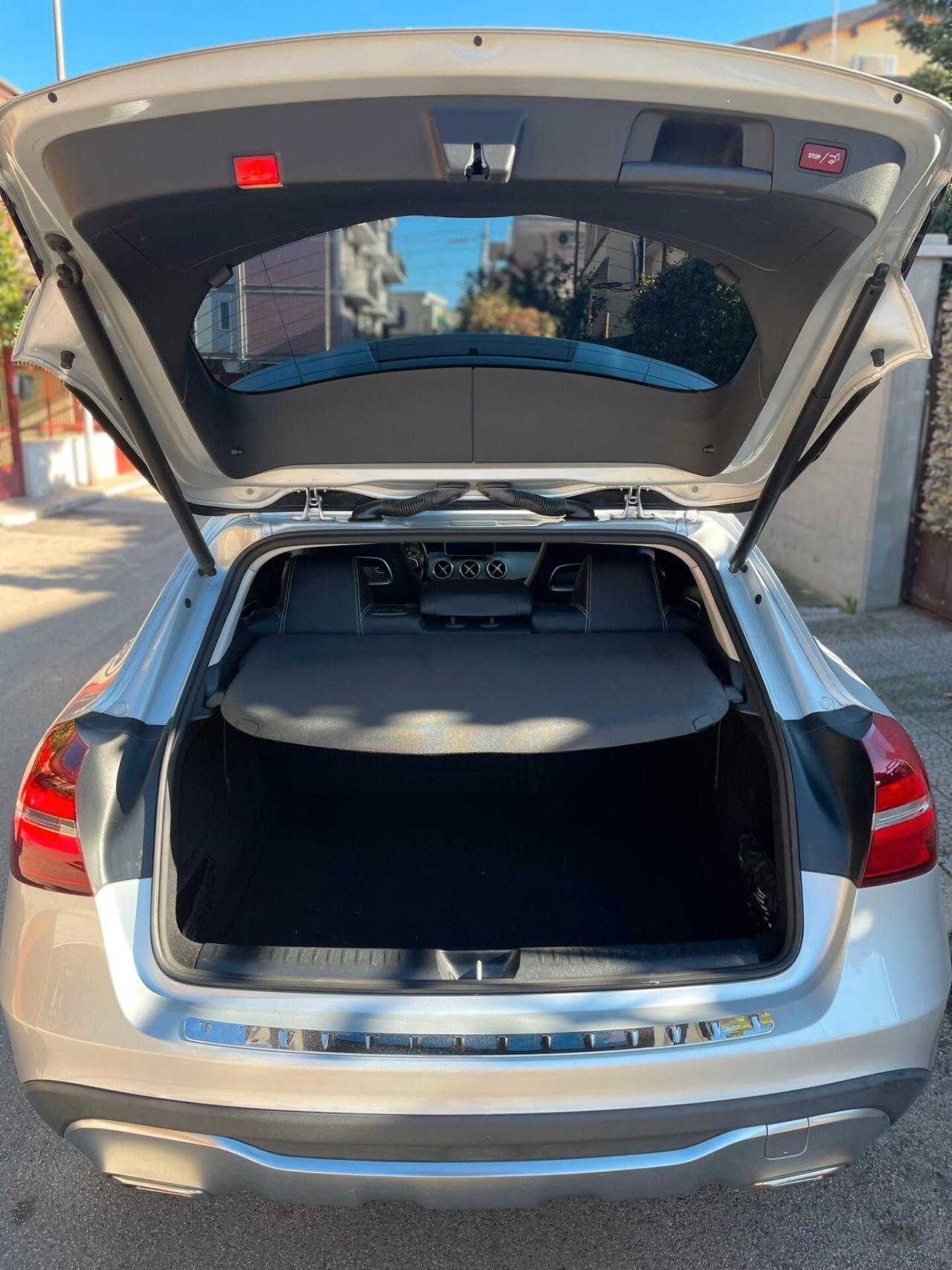 Mercedes-benz GLA 200 d Automatic Premium