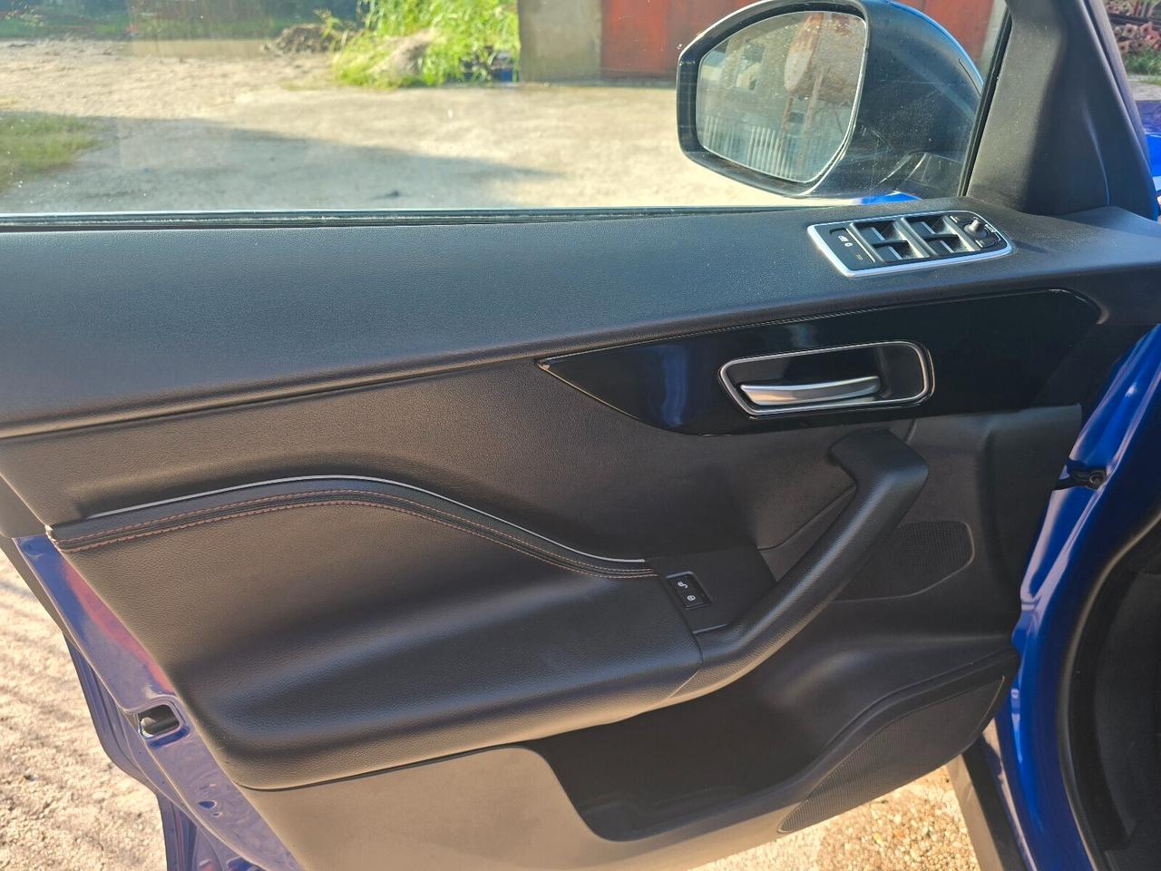 Jaguar F-Pace 2.0 D 180 CV AWD aut. Prestige