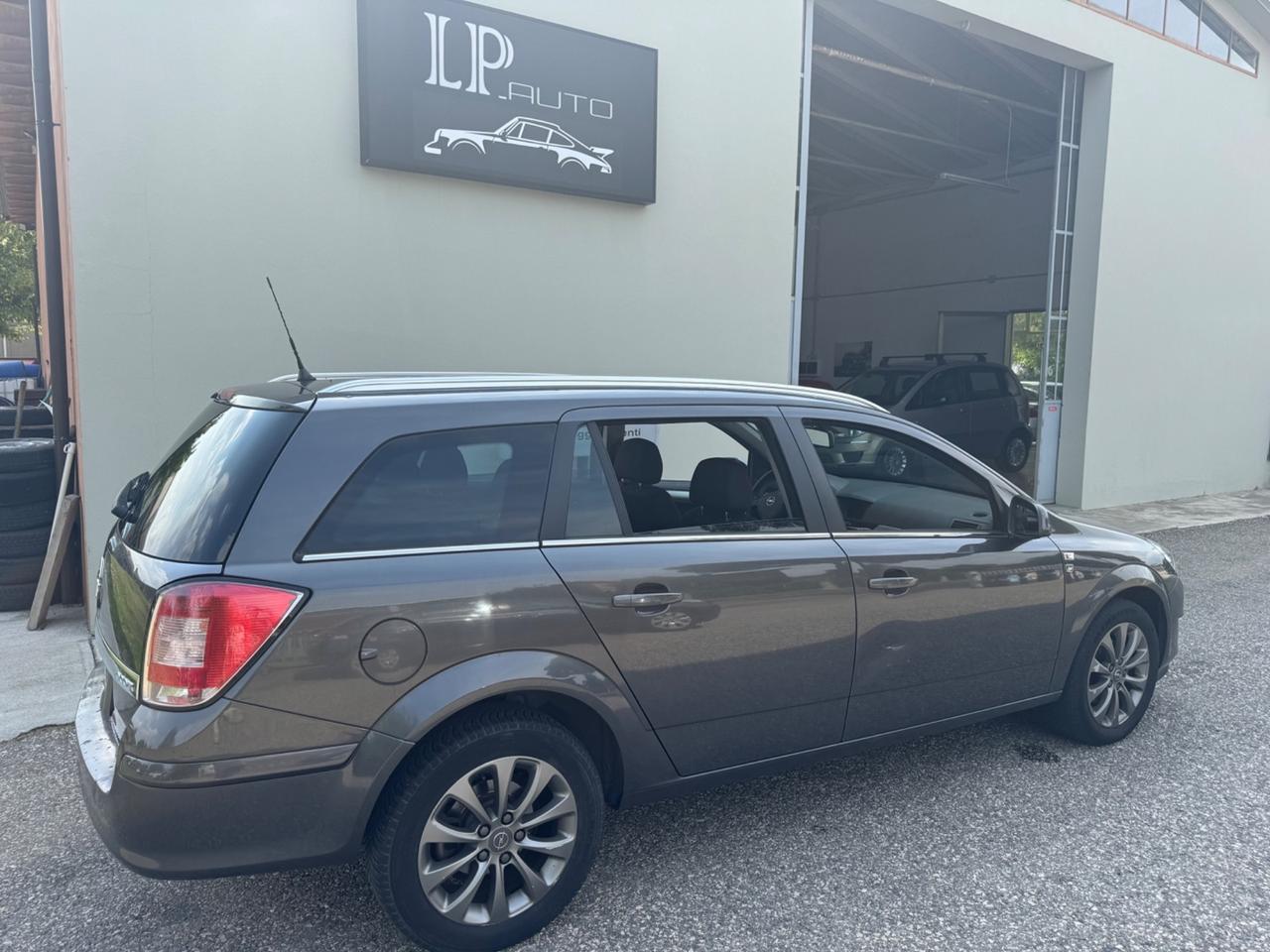 Opel Astra 1.7 CDTI 110CV Station Wagon Cosmo
