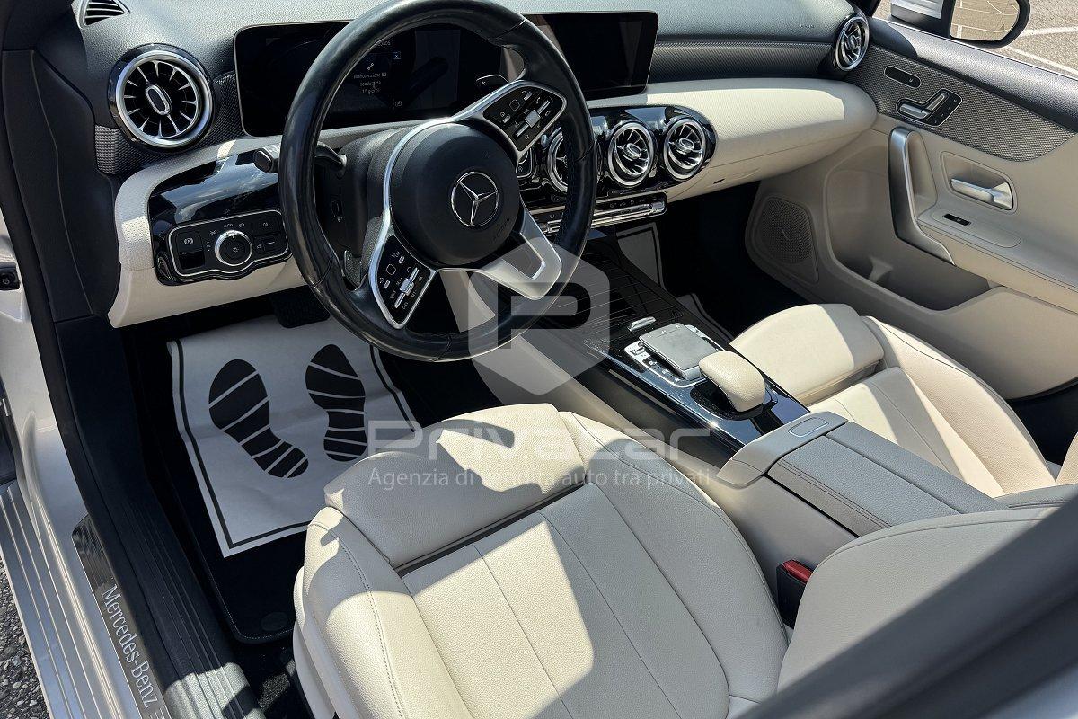 MERCEDES A 180 d Automatic Premium