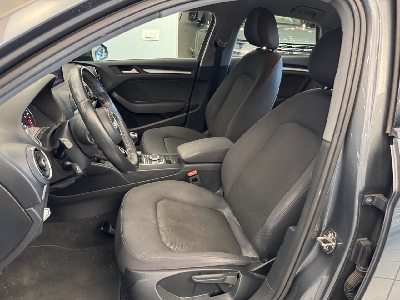 Audi A3 Sedan 30 TDI Admired
