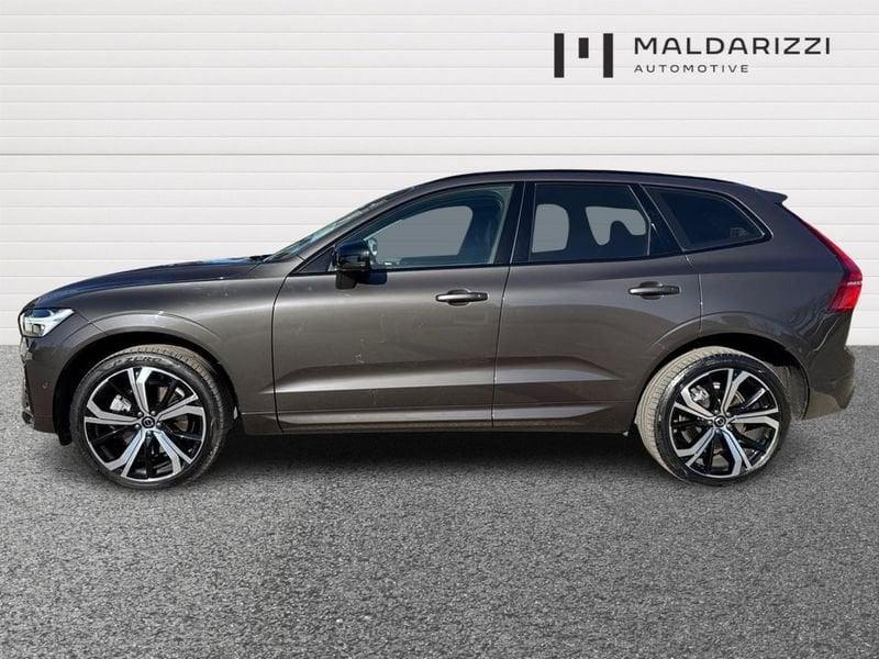 Volvo XC60 II 2022 2.0 b4 Ultimate Dark awd auto